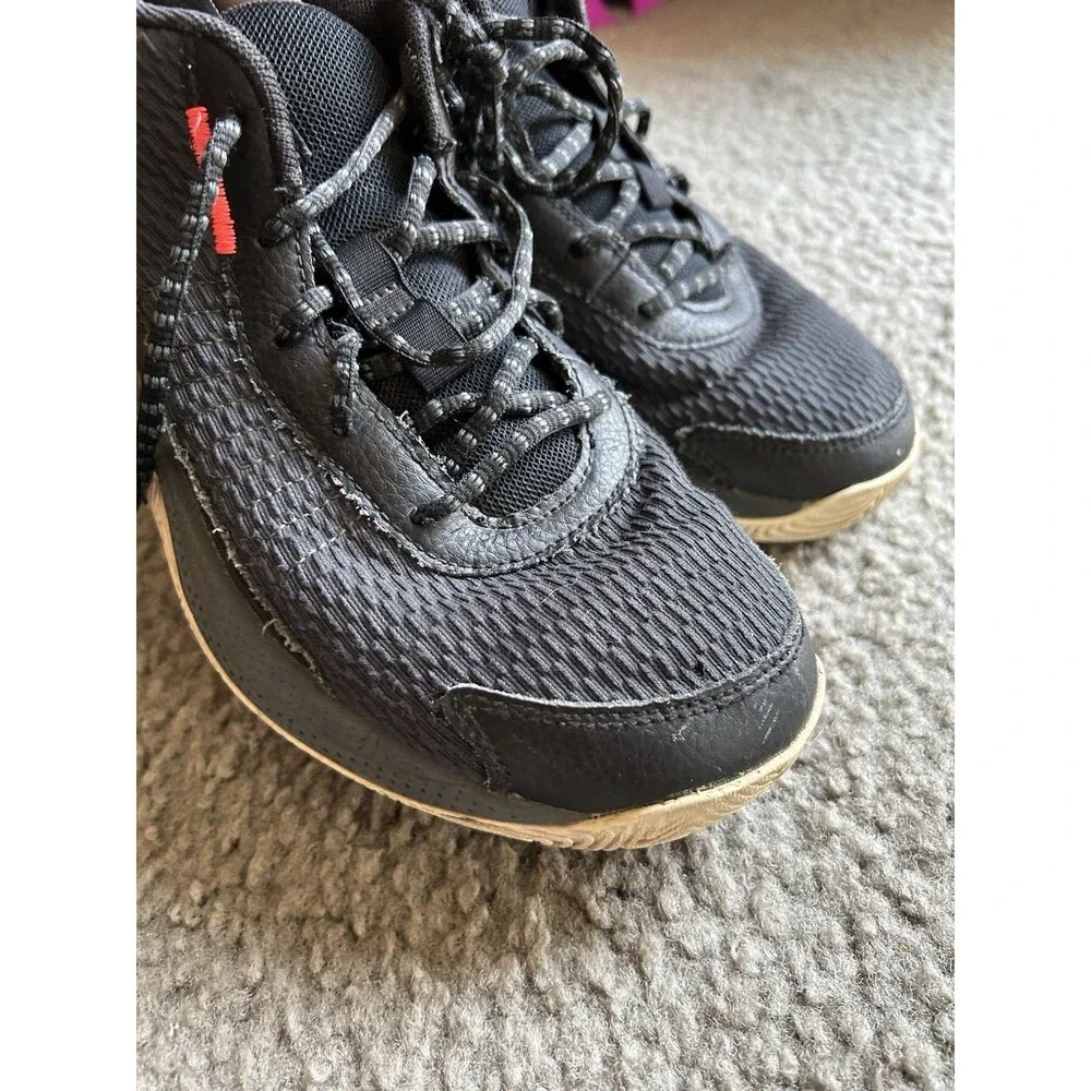 Under Armour Curry 3Z7 Grey Black Size 9.5 Basketball Stephen Curry 3026622-100